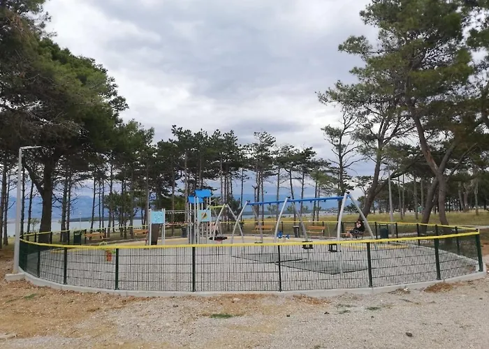 Апартаменты Visnja Near Queen - By Ta Leut Agency