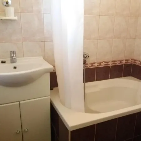 Apartment Visnja -near Queen *