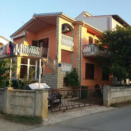 Apartment Visnja -near Queen