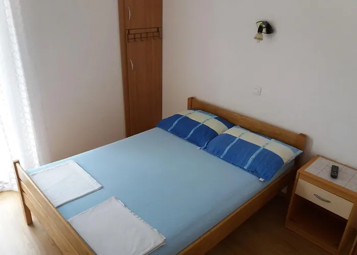 Apartment Visnja Near Queen - By Ta Leut Agency *